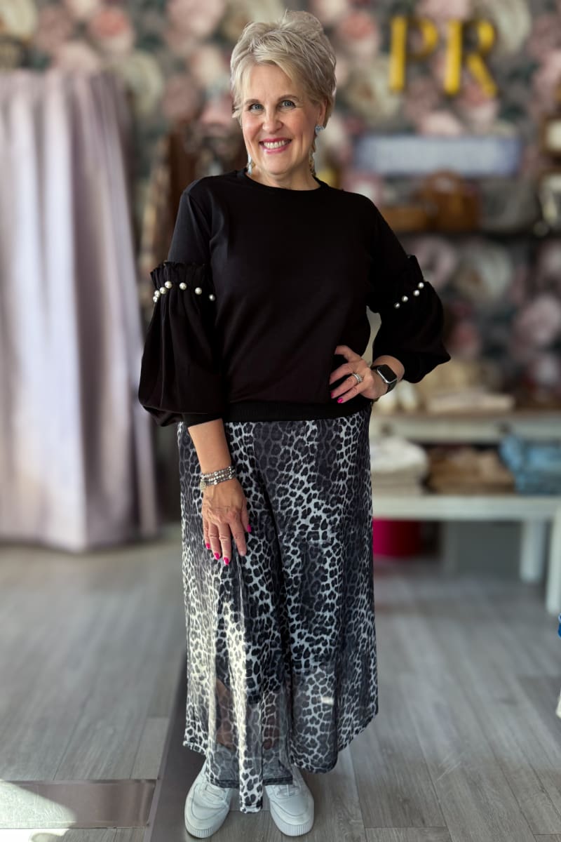 Hame Esther Ze-Ze. Ihana hame Koot S-XXL Värinä opal grey (harmaa) MITAT Pituus n. 90cm Koossa L / Vyötärönympärys n. 136cm