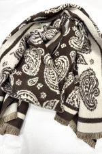 Kuviollinen huivi paisley | asusteet | pikku-riikka