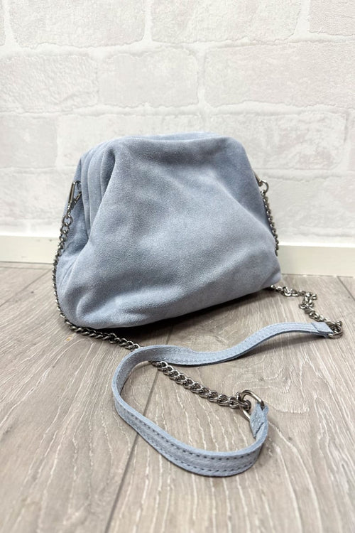 Laukku Pouch. Ihana olkalaukku Mitat Korkeus 19cm Leveys 25cm Syvyys 13cm Materiaali Nahka 100.