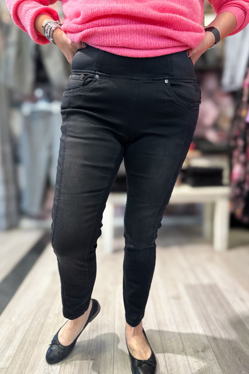 Leggings Groove Fit Zhenzi. Zhenzin ihanat joustavat housut nyt puuvillapohjaisena! Kapea lahje ja korkea vyötärö. 