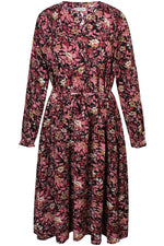 Mekko anabelle zeze kuviollinen mekko S–XXL – kaunis ja mukava mekko, rinnanympärys 108–138 cm, hyvin laskeutuva ja arkeen sopiva valinta